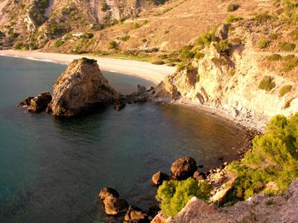 Maro, Málaga. Playas salvajes entre Nerja y Almuñecar