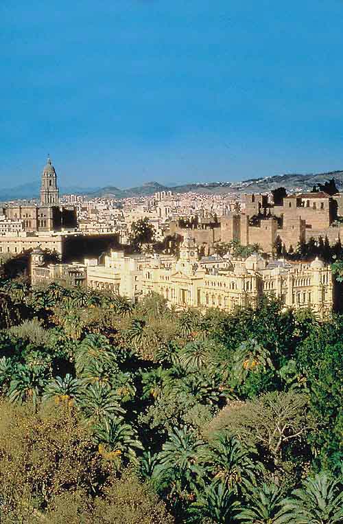 Visita Málaga en el Puente de Diciembre