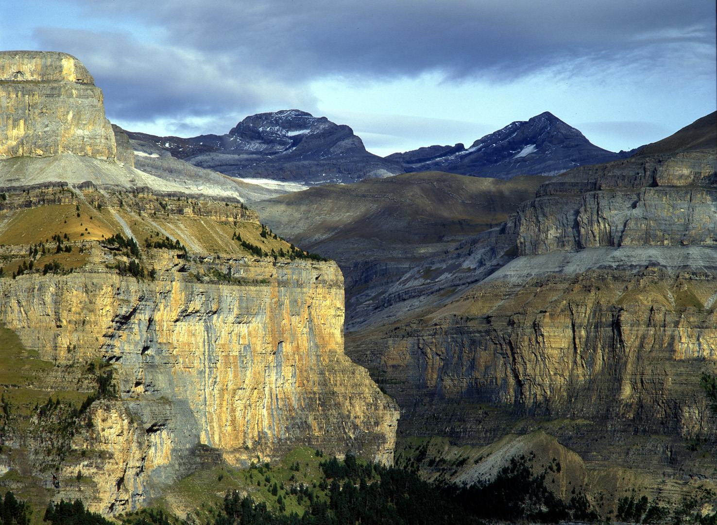 Ordesa y Monte Perdido: Parque Nacional del Pirineo Aragonés