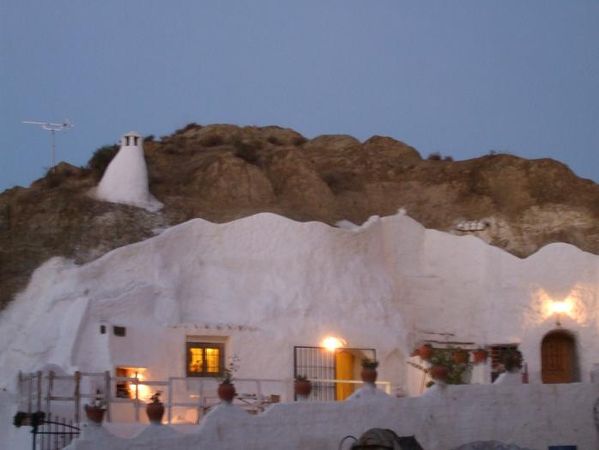 Escapada a Guadix: Casas rurales en cuevas y otros atractivos | Rurismo con encanto