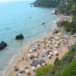 El balneario de Mirtiotissa, en Corfu, Grecia