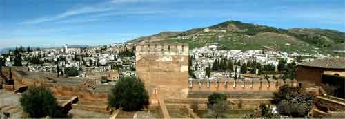 Granada, una maravilla a los pies de Sierra Nevada