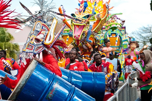 Celebrando el Junkanoo de las Bahamas