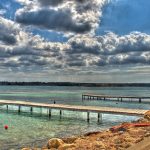 Playas de Fornells: sol, deportes, monumentos y diversión en Menorca