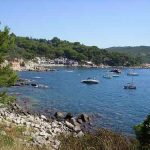 Vacaciones en La Costa Brava. Disfrutar de buena marcha en julio