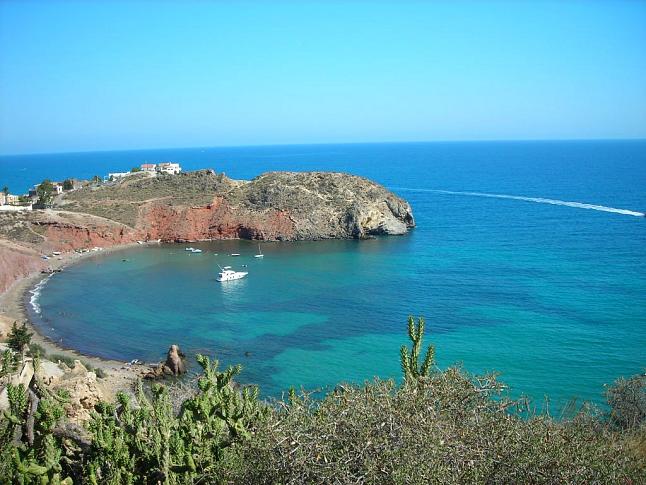 Últimas propuestas para disfrutar de final del verano. Mazarrón, destinos ideales de sol y playa en Murcia.